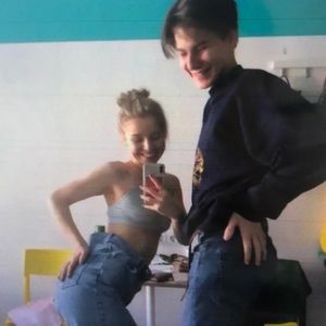 Meet your Posher, Ronitca